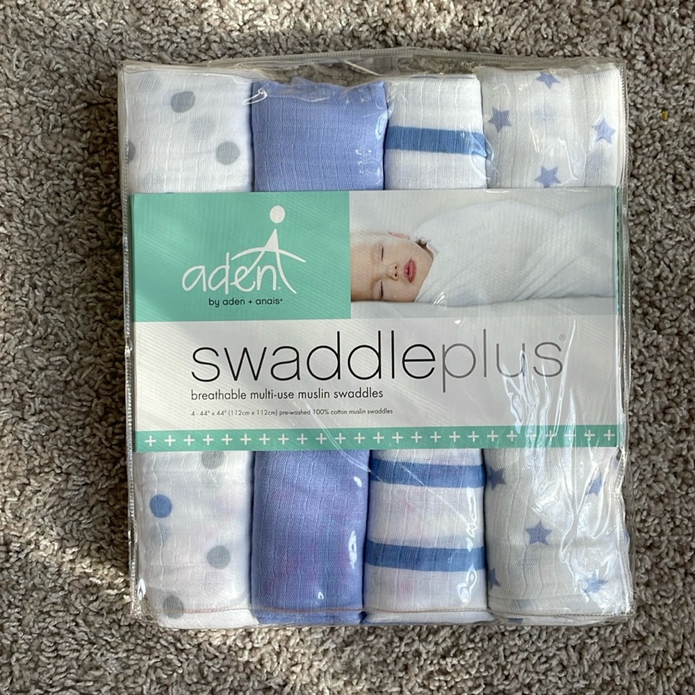 Aden + Anais swaddles plus